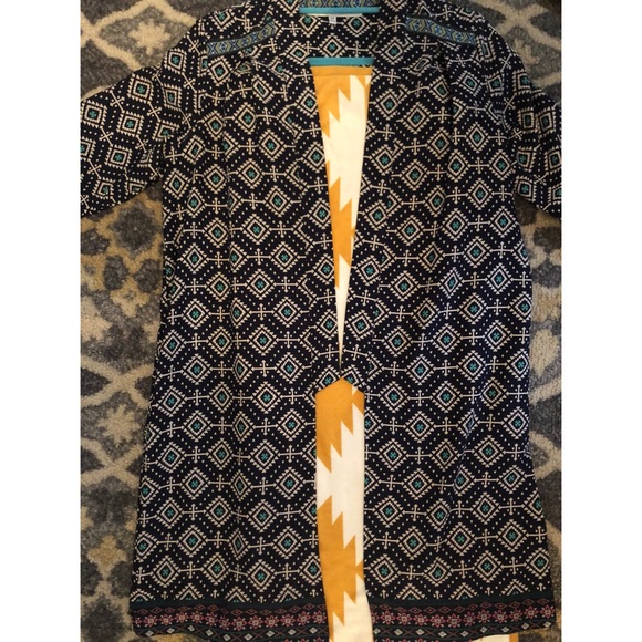 Beautiful silk kimono/ cover up - Picture 4 of 5